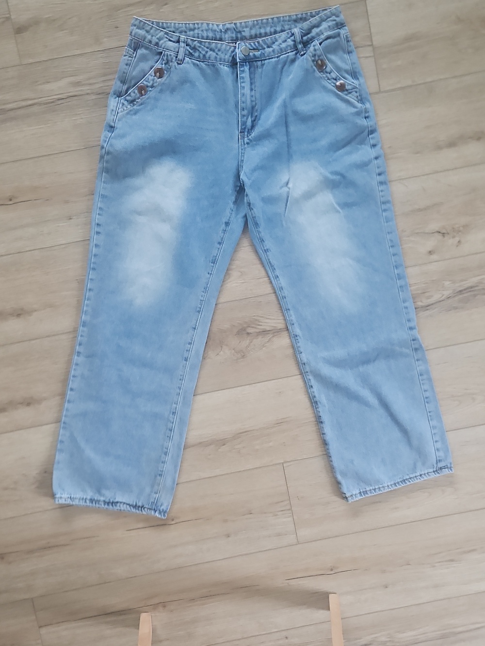 Light Wash Wide Leg Denim Jeans - Light Blue Pockets With Button Accent